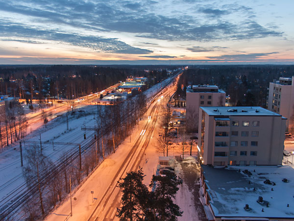 Jokelankatu auringon noustessa